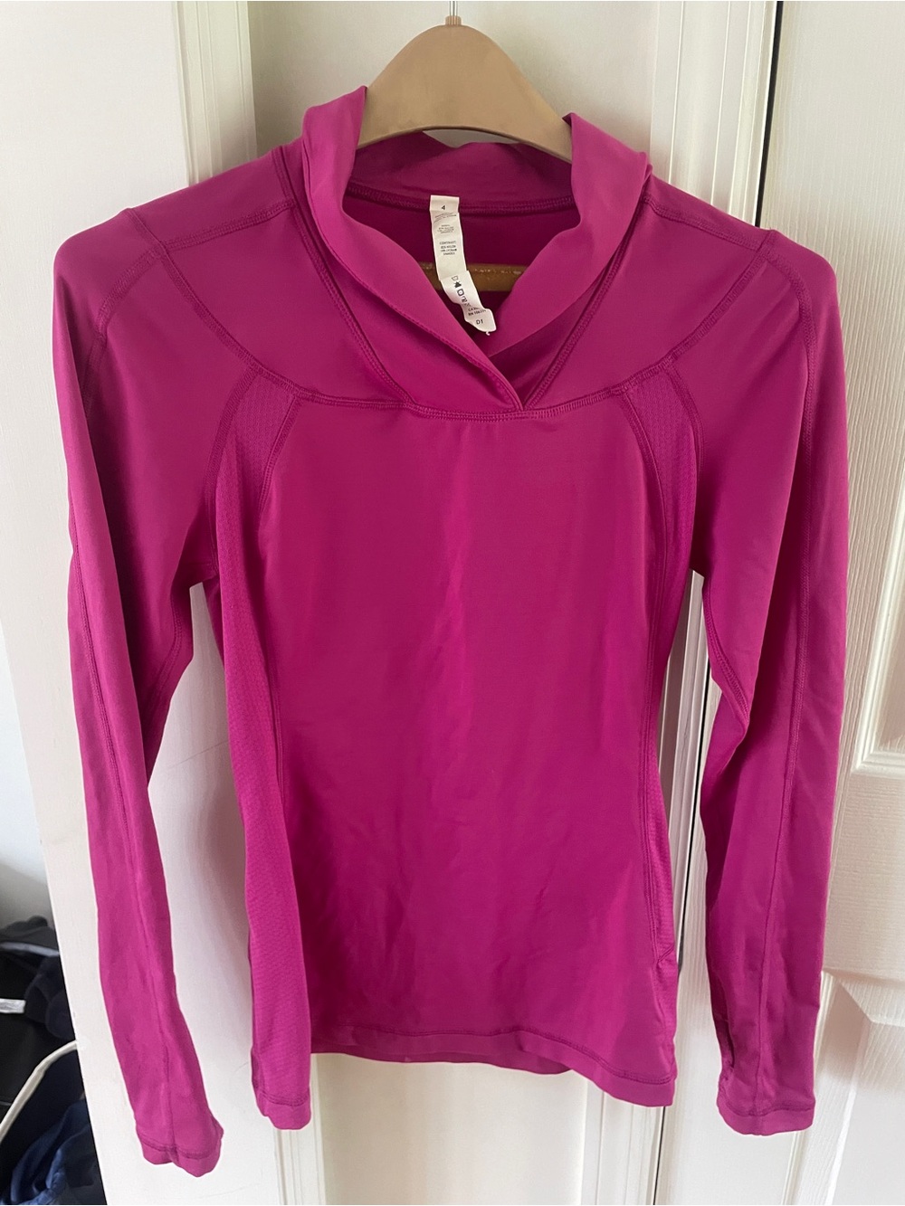 lululemon athletica Women's Long-Sleeve Pullover — Magenta